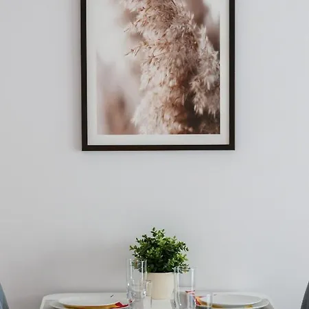 Apartment Lwowska By The Malta By Renters *