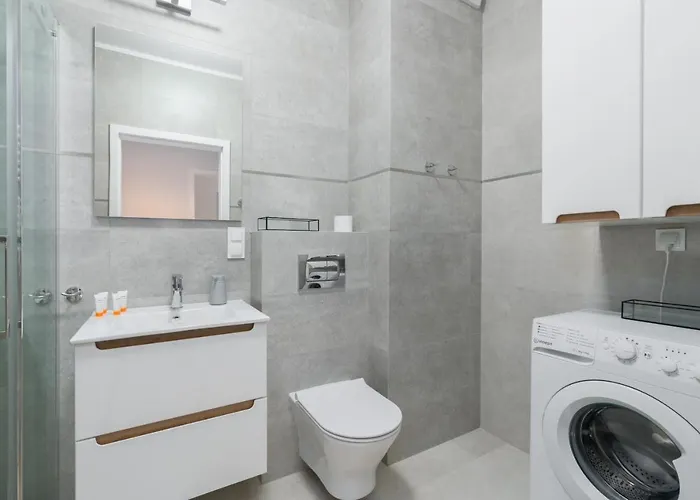 Lwowska By The Malta By Renters Apartamento *